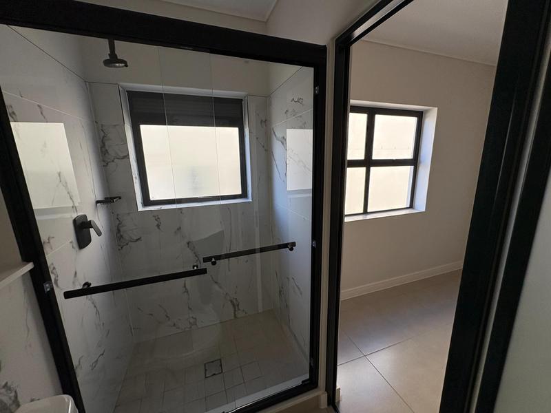 To Let 2 Bedroom Property for Rent in Richwood Western Cape